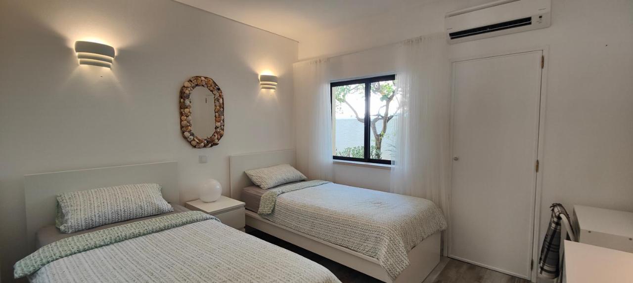 The Swallow'S Rest Beach House - Meia Praia لاغوس المظهر الخارجي الصورة